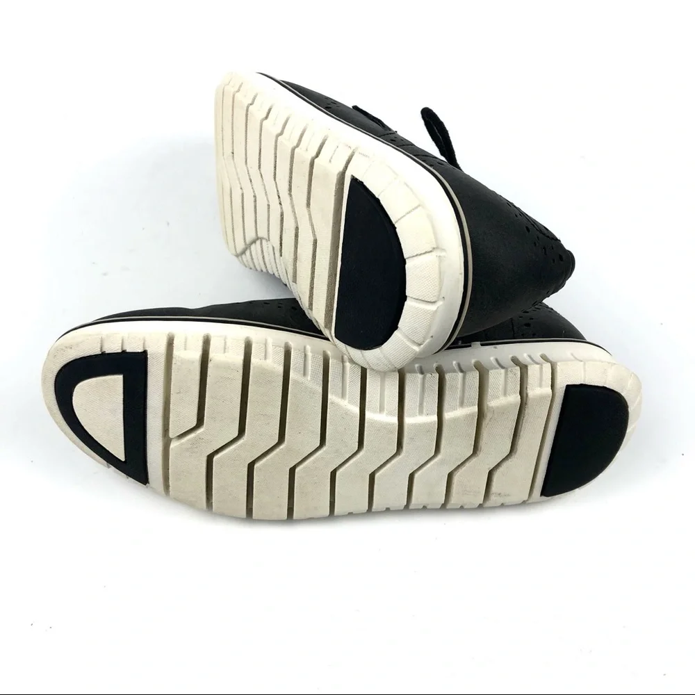 Steve Madden synthetic upper